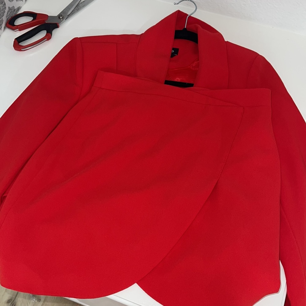 Red Bebe set - Picture 6 of 6